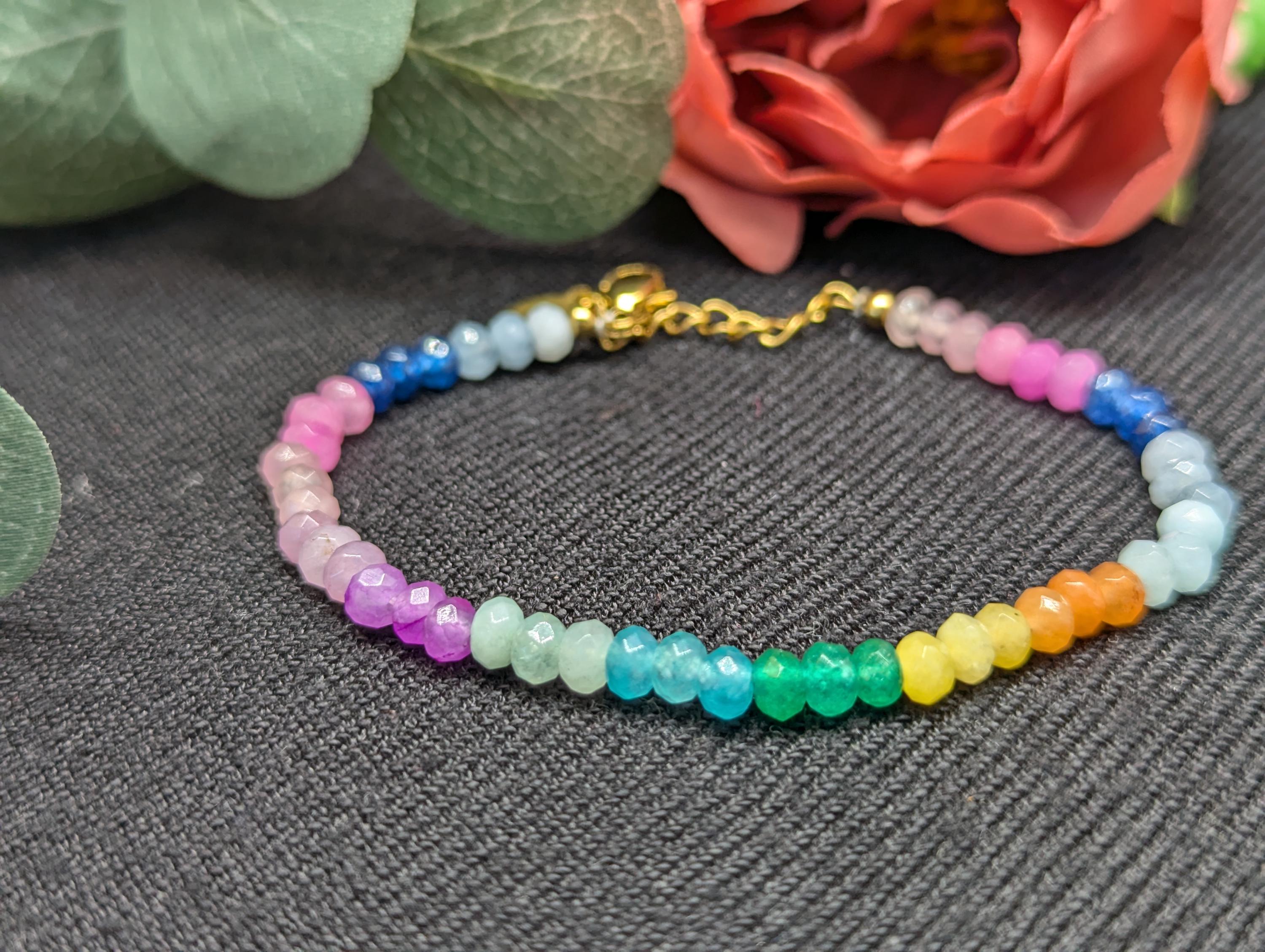 Armband für jeden Tag, Schmuckidee als Geburtstagsgeschenk für sie, Armband im Boho-Stil für jeden Tag, mehrfarbiges Armband, Geschenk für die Freundin
