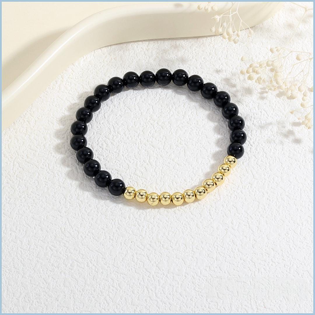 Armband für alltägliche Schmuckidee als Geburtstagsgeschenk für sie. Armband im eleganten Stil für jeden Tag. Armband zum Stapeln von Schmuck als Geschenk für sie.