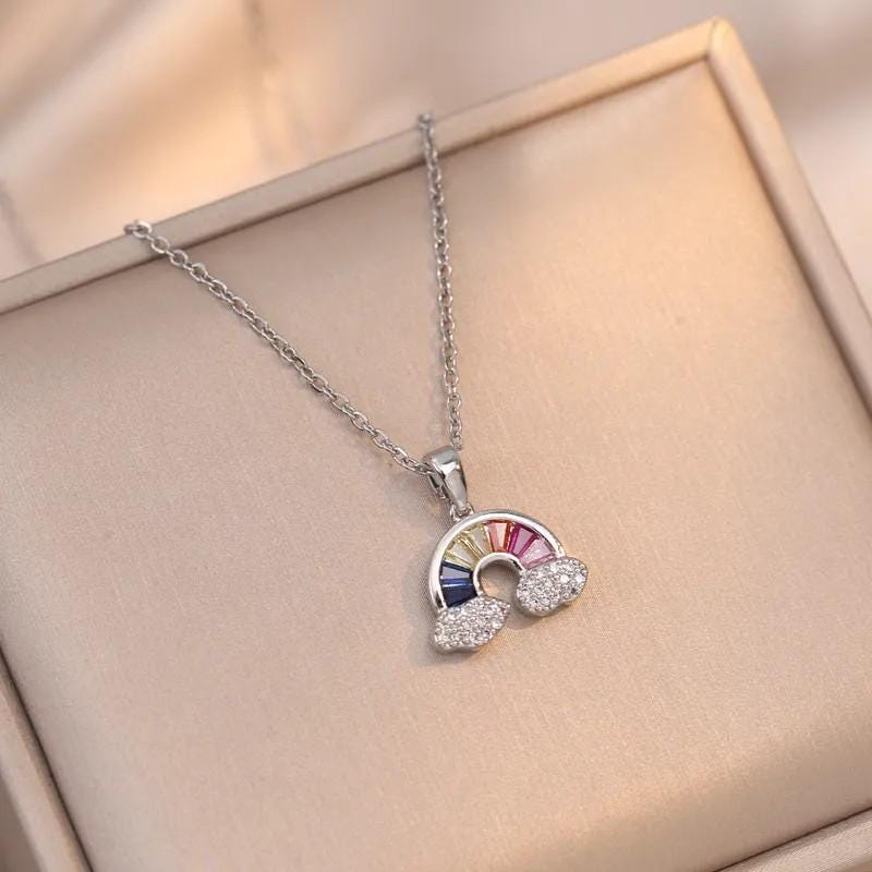 Zierlicher Schmuck für jeden Tag, Halskette mit Regenbogen-Anhänger, Halskette für jeden Tag, Silberkette für die beste Freundin, Goldkette, Geschenk für Sie
