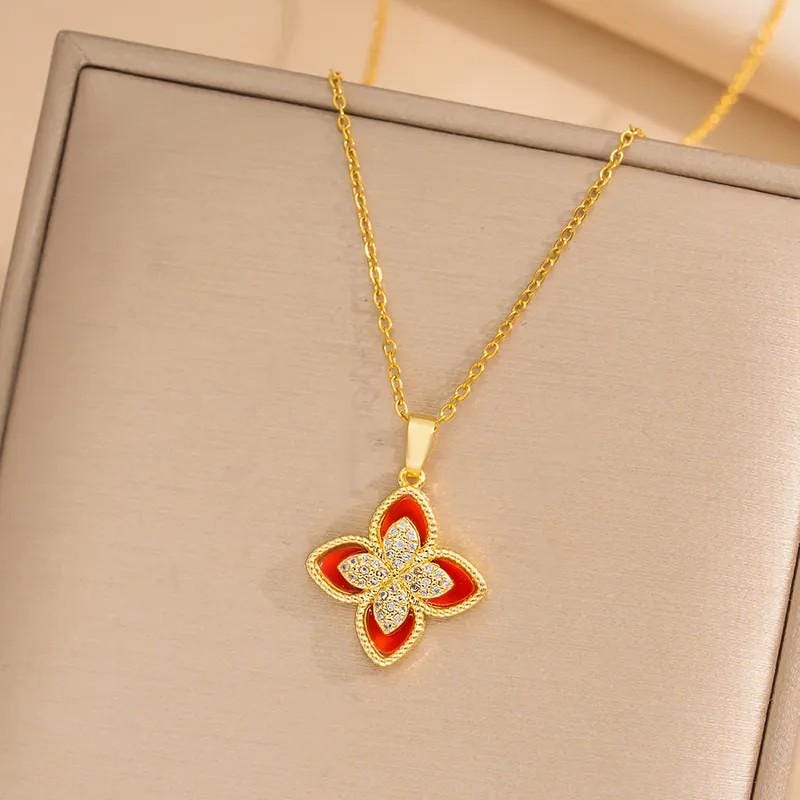Minimalistischer Schmuck für jeden Tag Halskette mit goldenem Blumenanhänger Statement Schmuck Goldkette Jahrestagsgeschenk für Sie