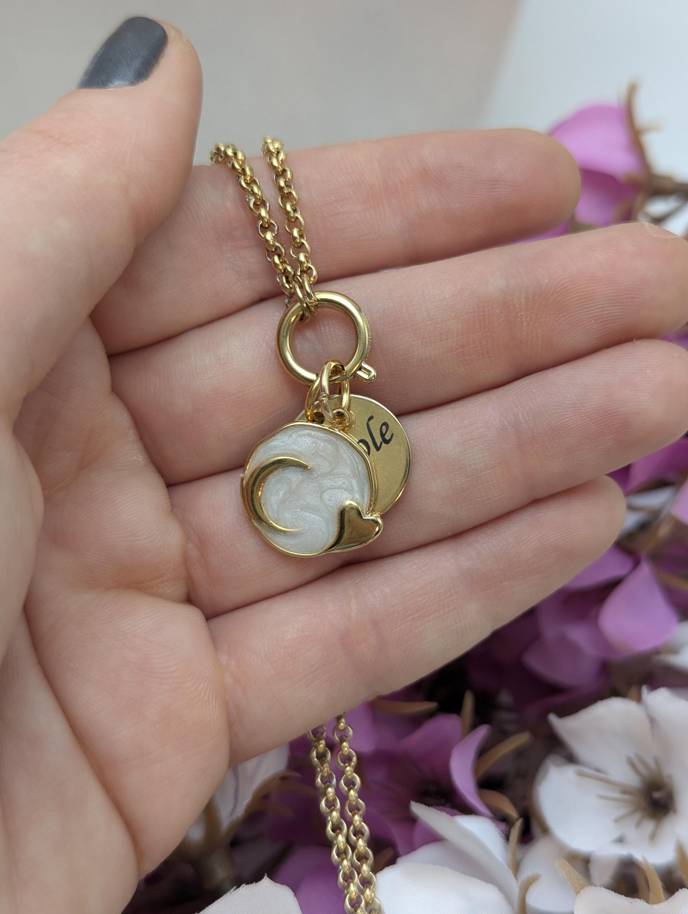 Personalisierter Schmuck für jeden Tag, Halskette mit eingraviertem Namen, individuelle trendige Charm-Halskette, personalisiertes Geschenk für die Frau, Geburtstagsgeschenk für Sie