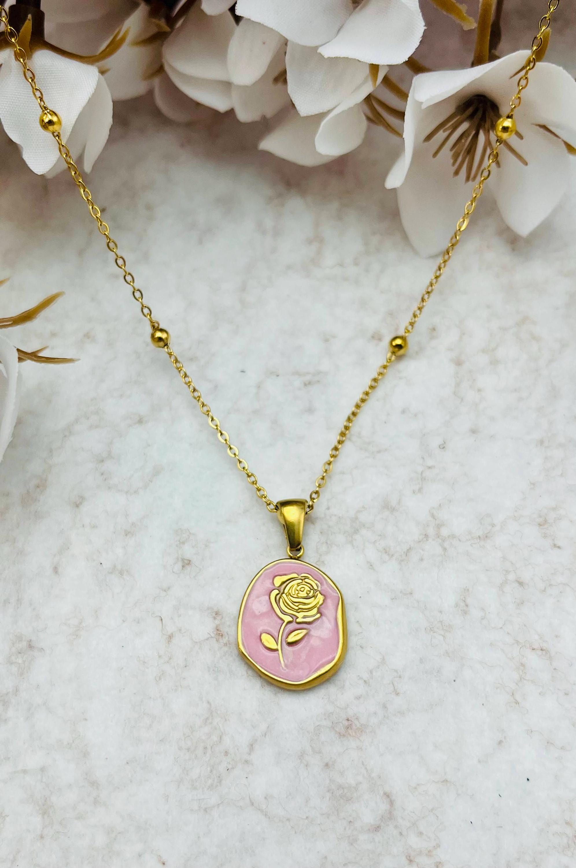 Minimalistischer Schmuck für jeden Tag Halskette mit Rosenanhänger Halskette für jeden Tag Blumenschmuck Idee für Goldkette Geschenk für Sie