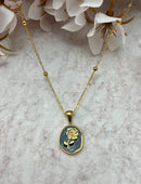 Minimalistischer Schmuck für jeden Tag Halskette mit Rosenanhänger Halskette für jeden Tag Blumenschmuck Idee für Goldkette Geschenk für Sie